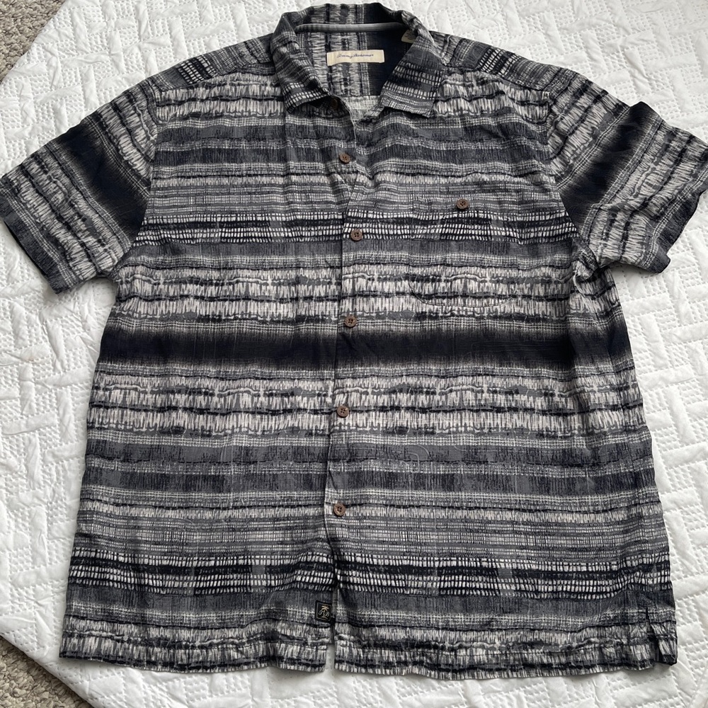 Tommy Bahama Black and Gray Patterned button down shirt